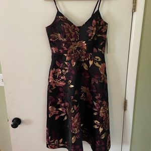 Eliza J size 8 elegant purple/gold brocade dress. NWT